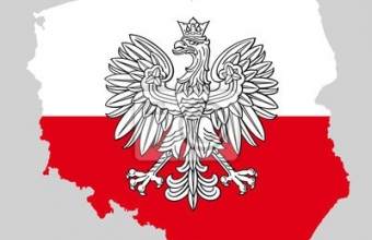 poland-map-with-eagle-and-white-red-polish-flag-400-113449214