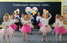 Taniec do piosenki Laleczka z saskiej porcelany