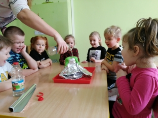 Eksperyment Wybuchający wulkan