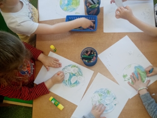 dzieci z karta pracy elementy natury