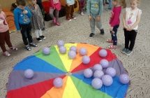 Zabawy z chusta animacyjna