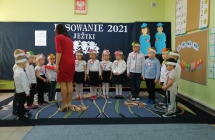 Pasowanie na przedszkolaka przez pania dyrektor 3