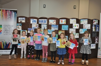 Laureaci kategorii I z nagrodami i dyplomami