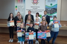 Laureaci i organizatorzy konkursu.