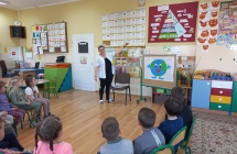 Dz. z gr. VII podczas spotkania z pielegniarka.