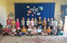 Dzieci z gr. V- przeglad piosenki angielskiej (1)