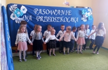 Dzieci z grupy IX podczas tanca Cza cza cza (1)