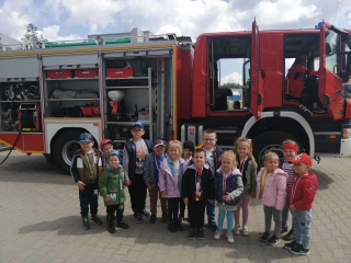 Dzien Dziecka spotkanie ze strazakami_resized_20220605_095913557