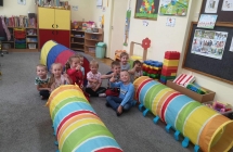 gr. III Dzien Dziecka - nasze zabawy ruchowe w sali