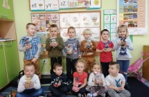 Zdjecie grupowe zajace ze skarpety