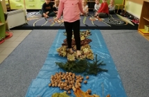 Sciezka sensoryczna z darow natury