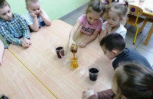 Eksperyment z barwnikami