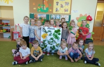Przedszkolaki wykonaly zielnik