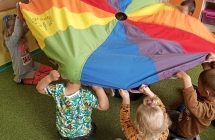 Zabawa z chusta Klanza