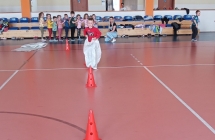 Konkurencja skoki w workach