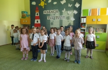 Dzieci recytuja wiersze