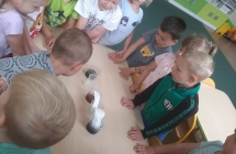 doswiadczenie. Przechodzi woda