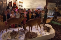 Dzieci z gr. VII w Izbie edukacyjnej