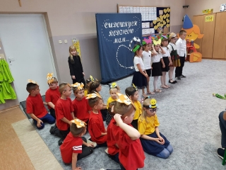 Udzial w przedstawieniu