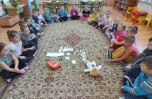 Dz. z gr. VII poznaja wyposazenie apteczki