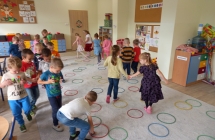 gr V Dzien Kopki - szukamy kropek w odpowiednim kolorze