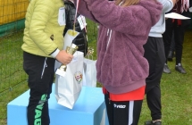 Adas podczas odbierania medalu.