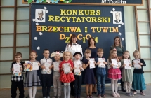 Dzieci 5,6 letnie z dyplomami