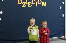 Dzieci recytuja wiersz Tancowala igla z nitka