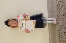 Dziewczynka z gr. II z dyplomem