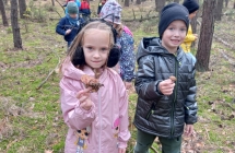 gr. V wycieczka do lasu - znalezione okazy grzybow