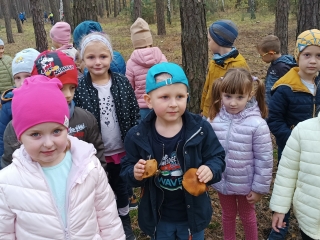 dzieci znalazly grzyby