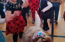 Dzieci podczas zabawy