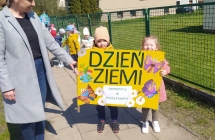 Grupa II podczas pochodu.