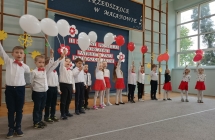 Dzieci z Oddzialu Przedszkolnego przy Szkole Podstawowej w Milaczewie spiewaja piosenke