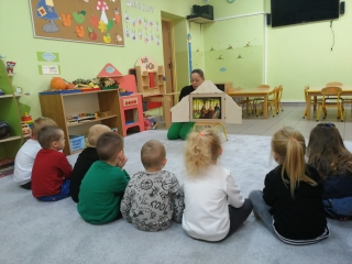 Wizyta pani bibliotekarki