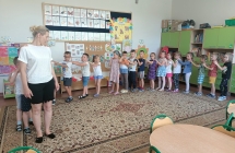 Zabawy dzieci 6-letnich z mama Patryka