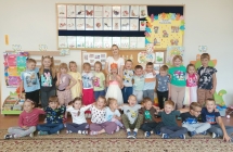 Dzieci z gr. VII z Pola i jej mama - wspolny dzien w przedszkolu