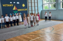 Zakonczenie Roku Szkolnego - dzieci w wierszu Co lubie robic w wakacje