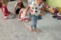 Zabawa z folia babelkowa
