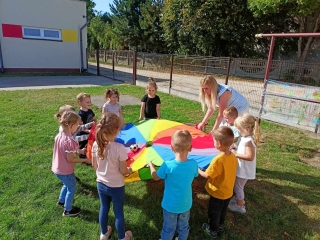 Zabawy z chusta animacyjna - gr IX