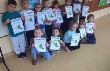 uczestnicy konkursu plastycznego z gr. VII