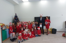 2. Dzieci z Mikolajem (2)