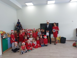 2. Dzieci z Mikolajem (2)