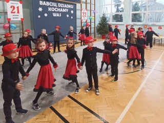 taniec dzieci w parach