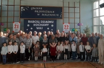 Dzien babci i dziadka gr. IV wystepy artystczne dzieci  (3)