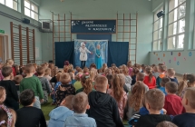 Elza i Olaf podczas teatrzyku w przedszkolu
