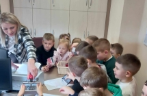 przedszkolaki poznaja prace mamy Kamila