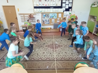 bitwa na kulki z gazet