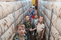 dzieci w tunelu