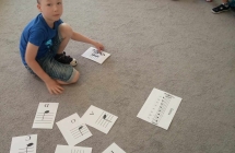 Przygody nutek na pieciolini, dzieci poznaja wartosci rytmiczne (2)